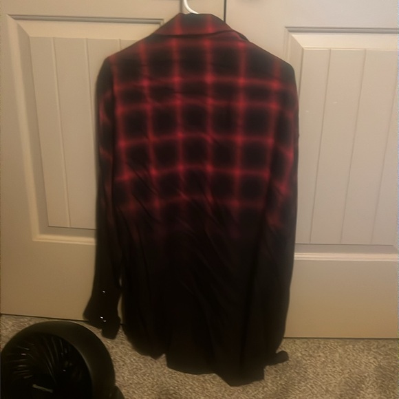 ORO Los Angeles long sleeve button up red and black plaid faded to black. - Picture 5 of 5